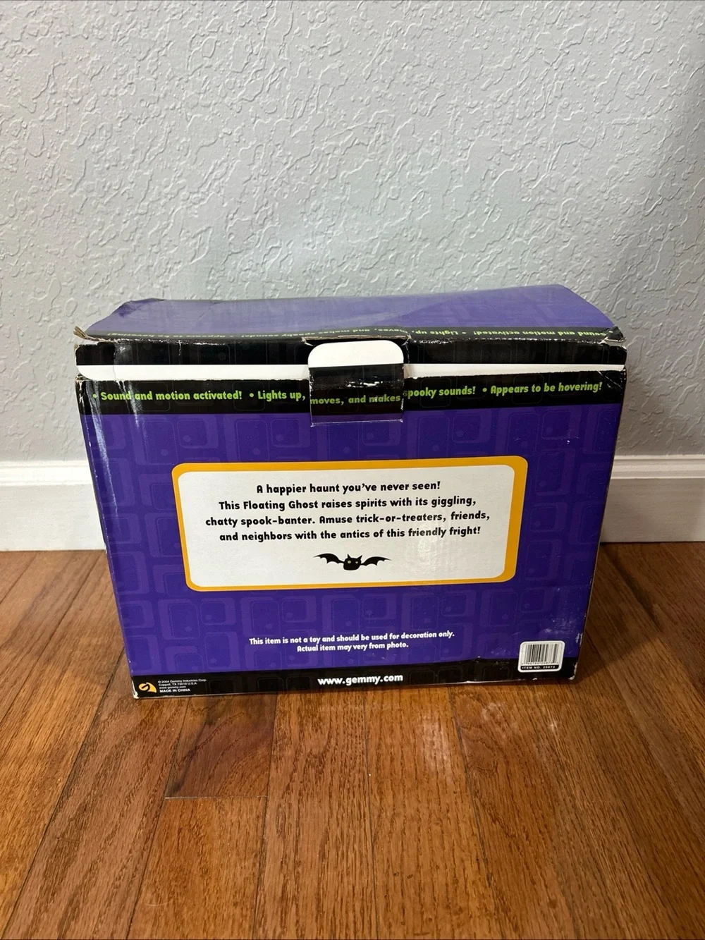 Gemmy 2005 Floating Ghost Animated Halloween Prop Working